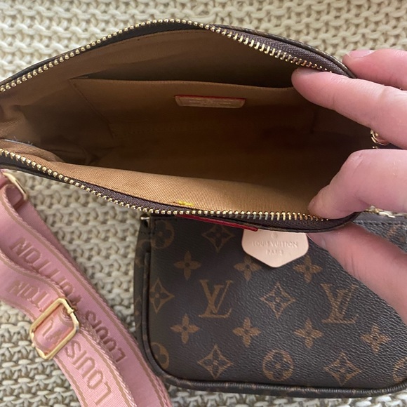 purse - Picture 3 of 5